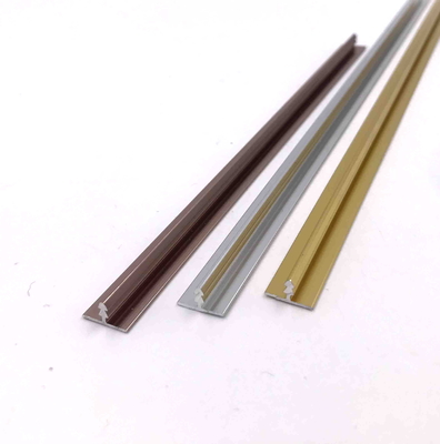 11.7mm Tは陽極酸化されたアルミニウム プロフィールをクロム染料で染める金のばら色の金を形づける