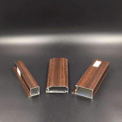6061の木製の終わりのホテルの別荘のためのアルミニウム プロフィールの戸枠の放出