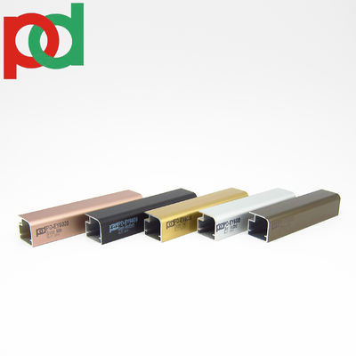 メラミン家具用押出成形技術6000シリーズアルミニウムプロファイル、ゴールデンクロムブロンズ陽極酸化処理、大型サイズ